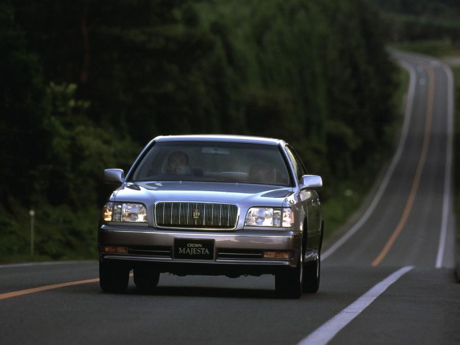  Toyota Crown Majesta 1995 года  (фото 11 из 25)